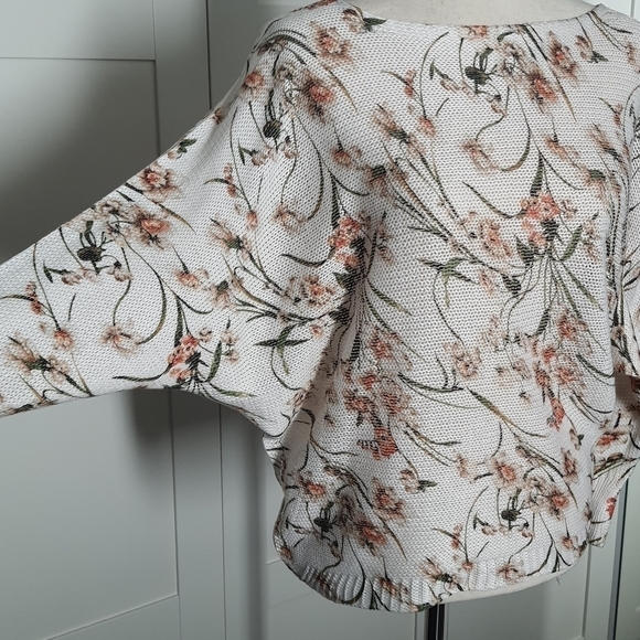 Collezioni Leonaro Sweaters - Italian Collezioni Leonardo Floral Knit Sweater Womens Size Small Spring Neutral